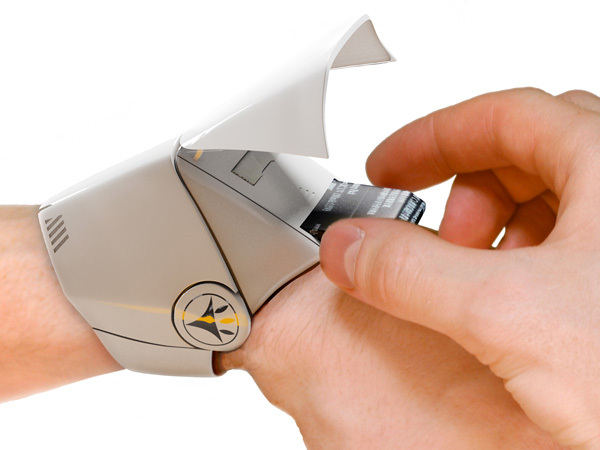 穿戴空氣凈化設備.jpg 穿戴空氣凈化設備.jpg