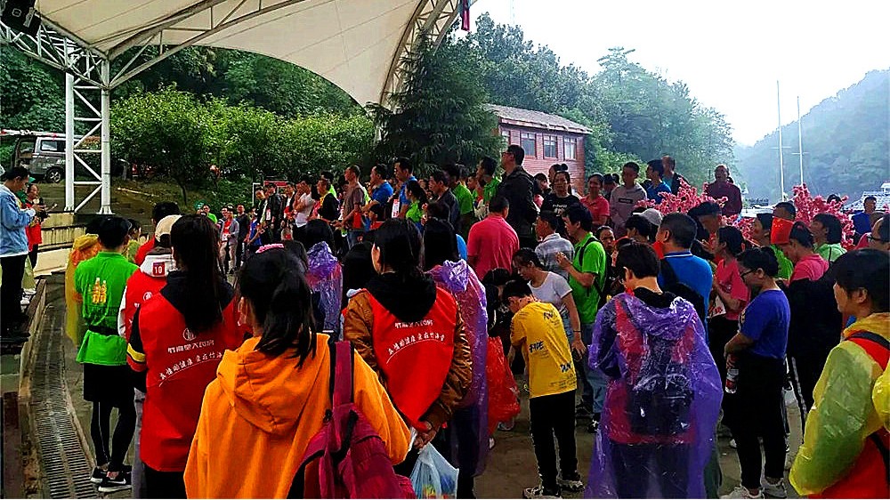 頒獎(jiǎng)1.jpg 頒獎(jiǎng)1.jpg